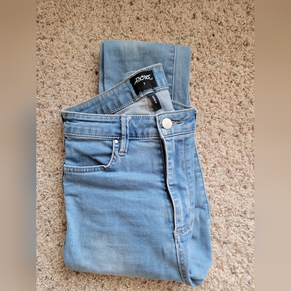 Riders By Lee Women's Light Wash High Waistes Blue Skinny Jeans Size 7